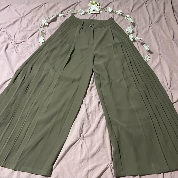 Stunning Pleated Wide-Leg Pants Elegant Sexy NWT Commense LAST CALL! - Picture 11 of 14